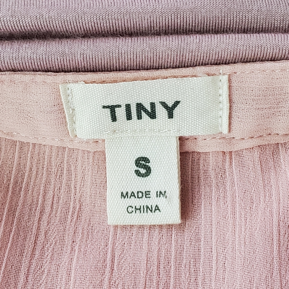 💥3/$25💥 Anthropologie Tiny Overlay Peasant Top - Picture 8 of 11
